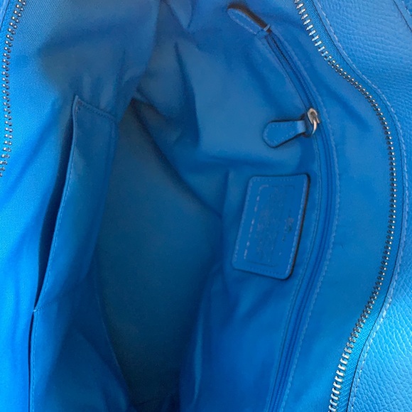 Authentic Coach Tote Style Purse - Picture 2 of 4